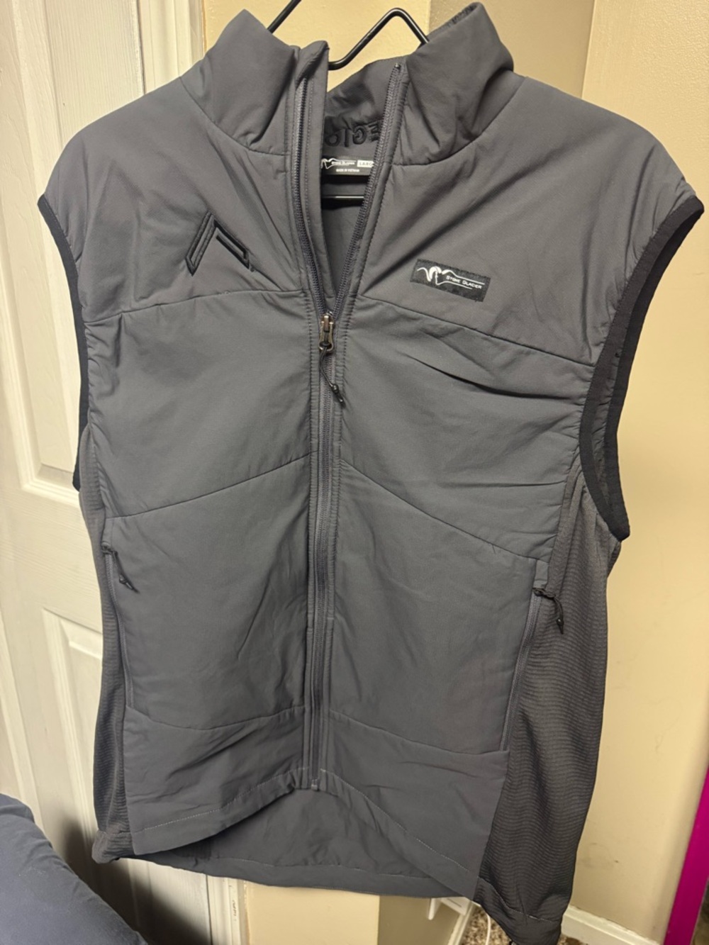 Men's Quilted Grey Outdoor Vest - Unknown Brand
